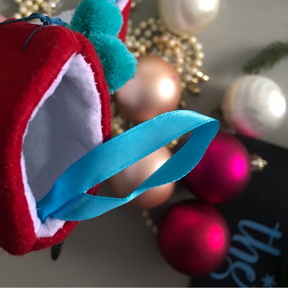 Mid Century Modern Pair Of Felted Ice Skates Winter Decor Unbreakable Ornament. - Picture 3 of 7